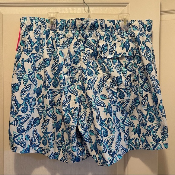 Lilly Pulitzer Men’s Capri Swim Trunk Shell Collector Size XXL - Picture 2 of 8